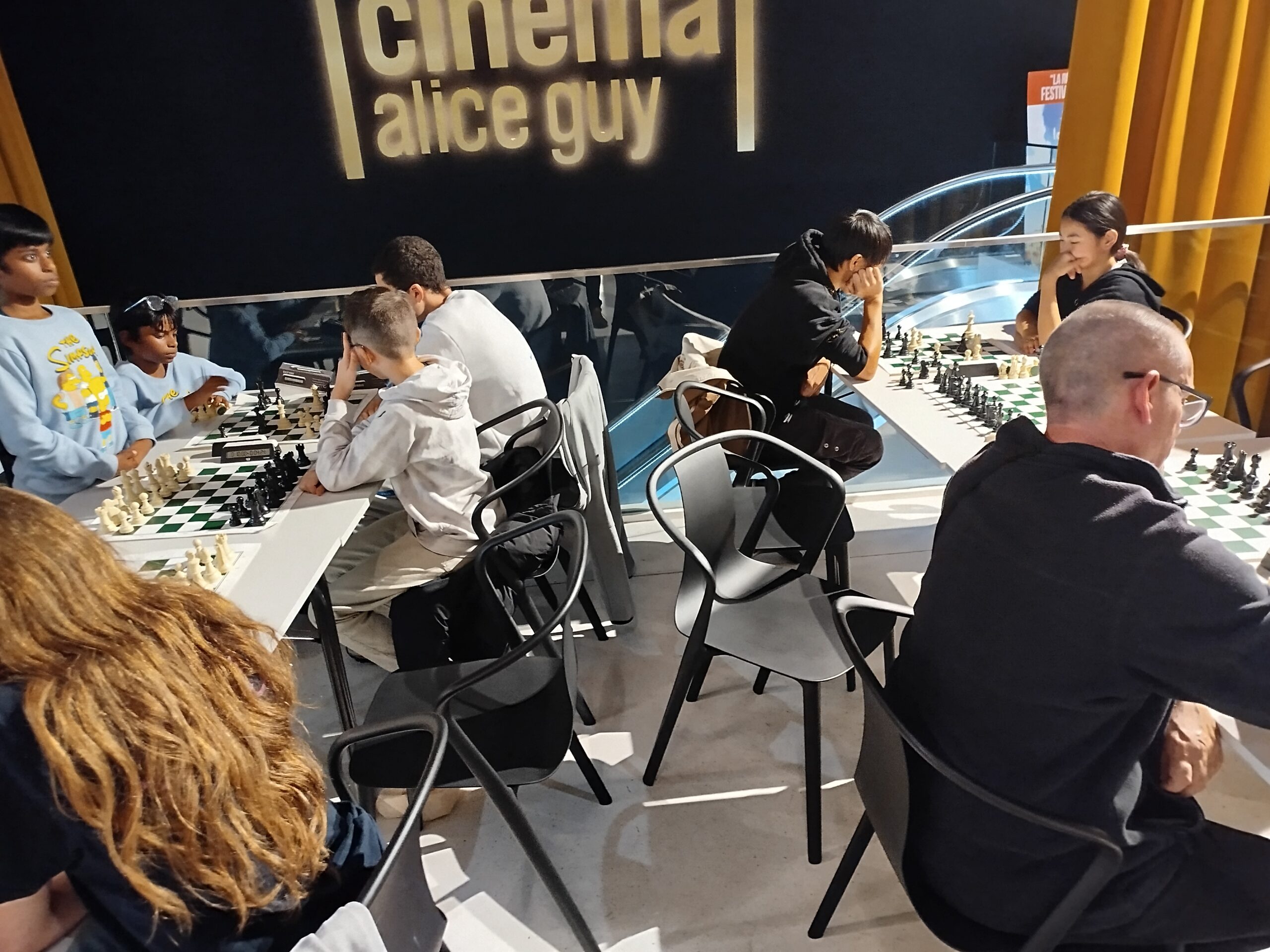 Les mardis échecs au café Les 2 Georges !
